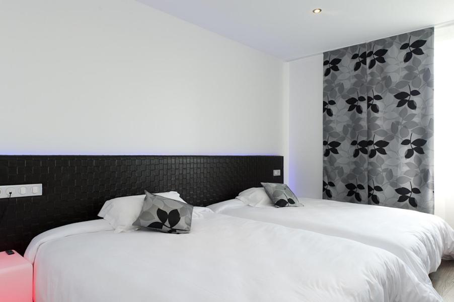 Logis Hotel Et Spa Chez Camillou Aumont-Aubrac Rum bild