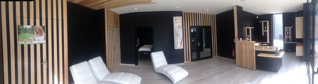 Logis Hotel Et Spa Chez Camillou Aumont-Aubrac Exteriör bild