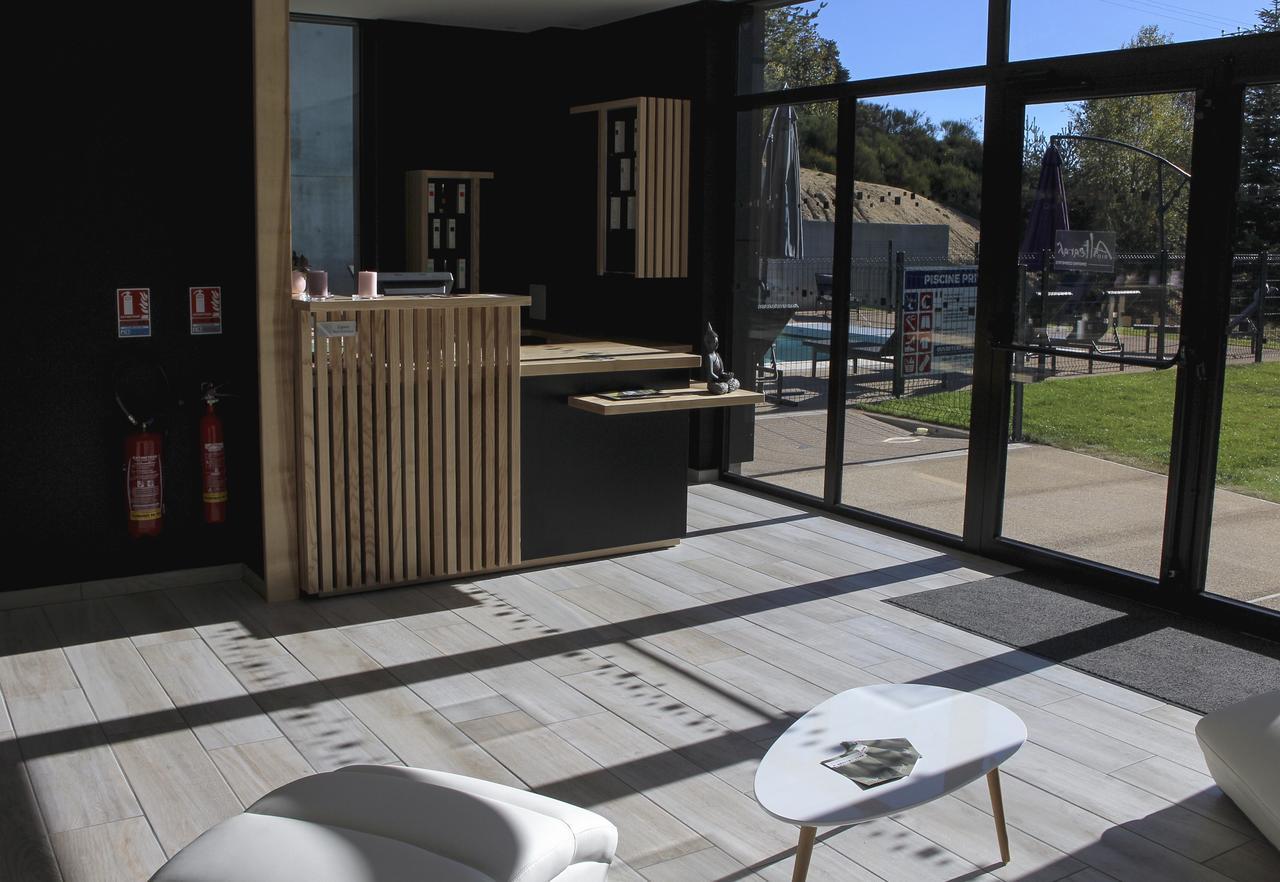 Logis Hotel Et Spa Chez Camillou Aumont-Aubrac Exteriör bild